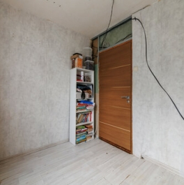 Продажа 4-комн квартиры на вторичном рынке Новаторов б-р,  д. 56
