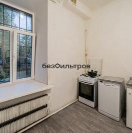 Продажа 3-комн квартиры на вторичном рынке Басманная С. ул,  д. 20 к5