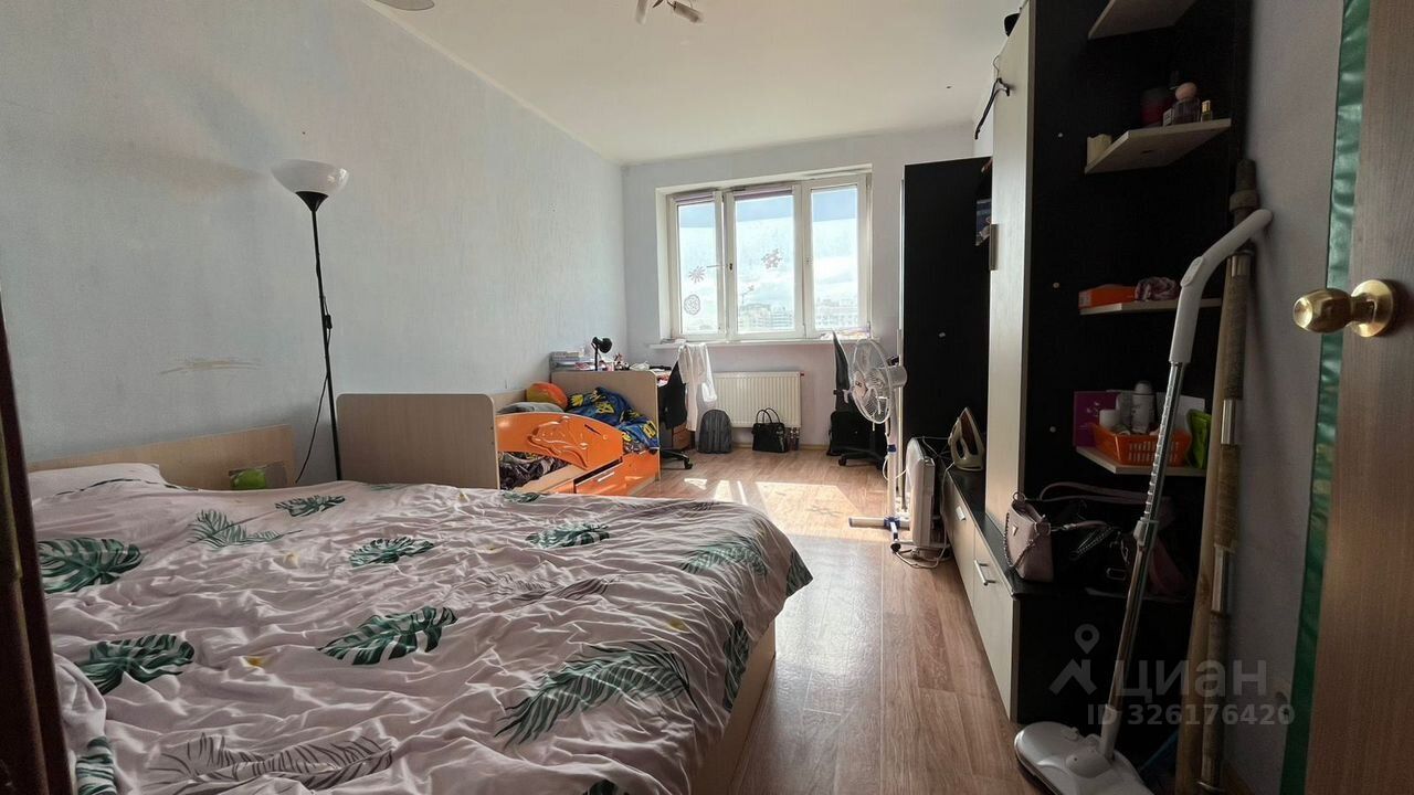 Продажа 2-комн квартиры на вторичном рынке Молодогвардейская улица,  д. 24