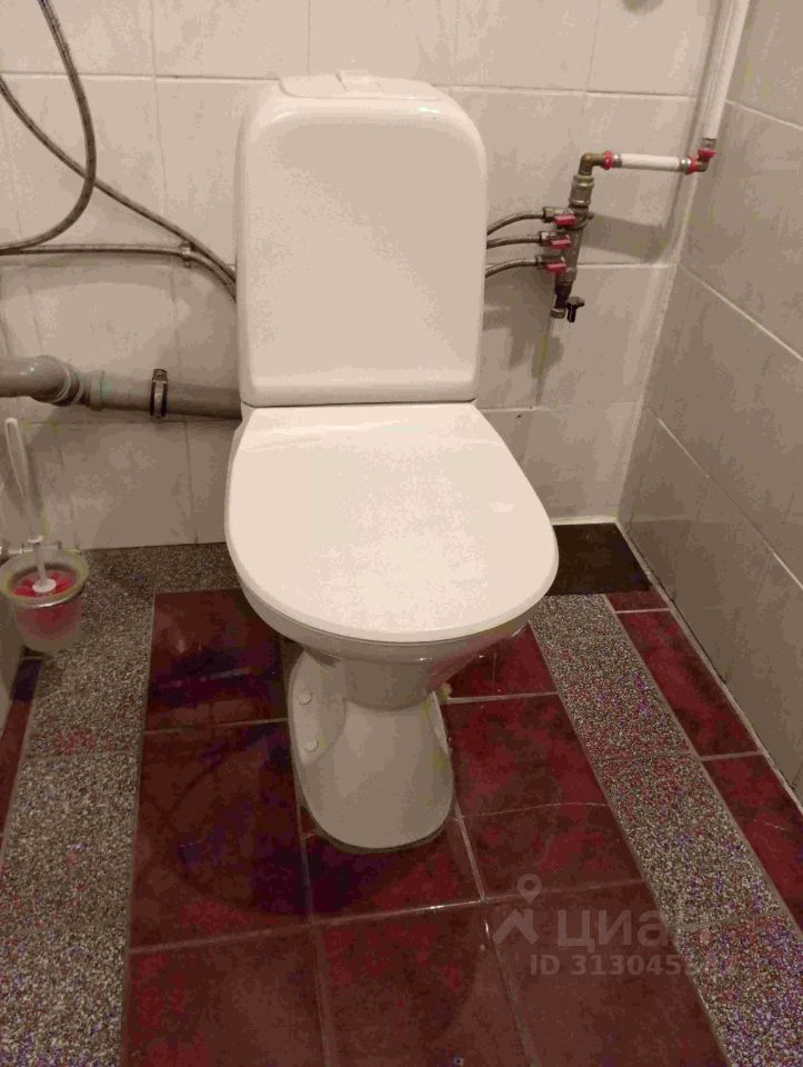 Продажа 2-комн квартиры на вторичном рынке улица Блохина, 4