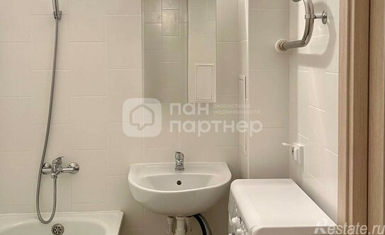 Продажа 1-комн квартиры на вторичном рынке наб Реки Каменки,  д. 21,  к. 1 стр 1