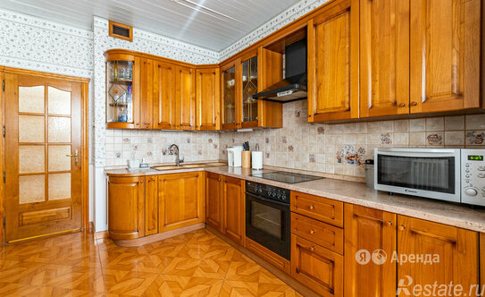 Аренда 3-комн квартиры на вторичном рынке улица Гарибальди,  д. 36