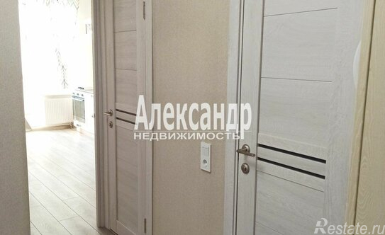Продажа 1-комн квартиры на вторичном рынке Просвещения пр-кт,  д. 99