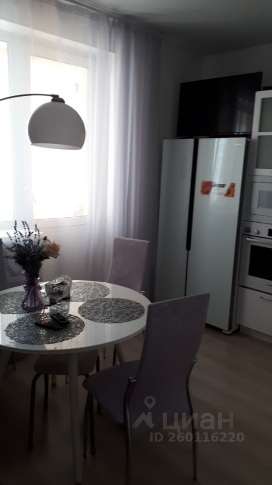 Аренда 1-комн квартиры на вторичном рынке Парашютная улица, 44к2