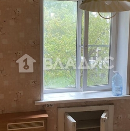 Продажа 2-комн квартиры на вторичном рынке улица Багрицкого,  д. 45