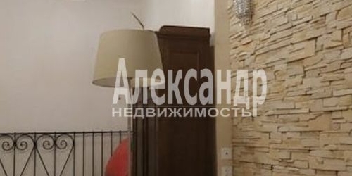 3-комн квартира улица Якубовича, 20