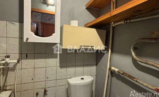 Продажа 1-комн квартиры на вторичном рынке Центральная улица,  д. 13