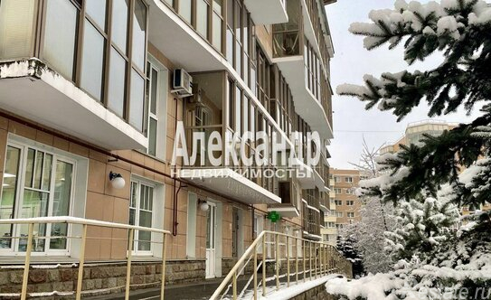 Продажа 2-комн квартиры на вторичном рынке ул Береговая,  д. 28,  к. 4