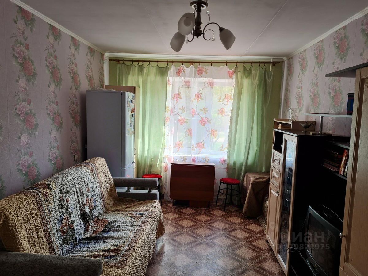 Продажа 3-комн квартиры на вторичном рынке пос. Мга, шоссе Революции, 38А