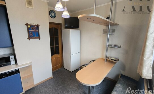 Продажа 3-комн квартиры на вторичном рынке Новопеределкинская улица,  д. 12 к1