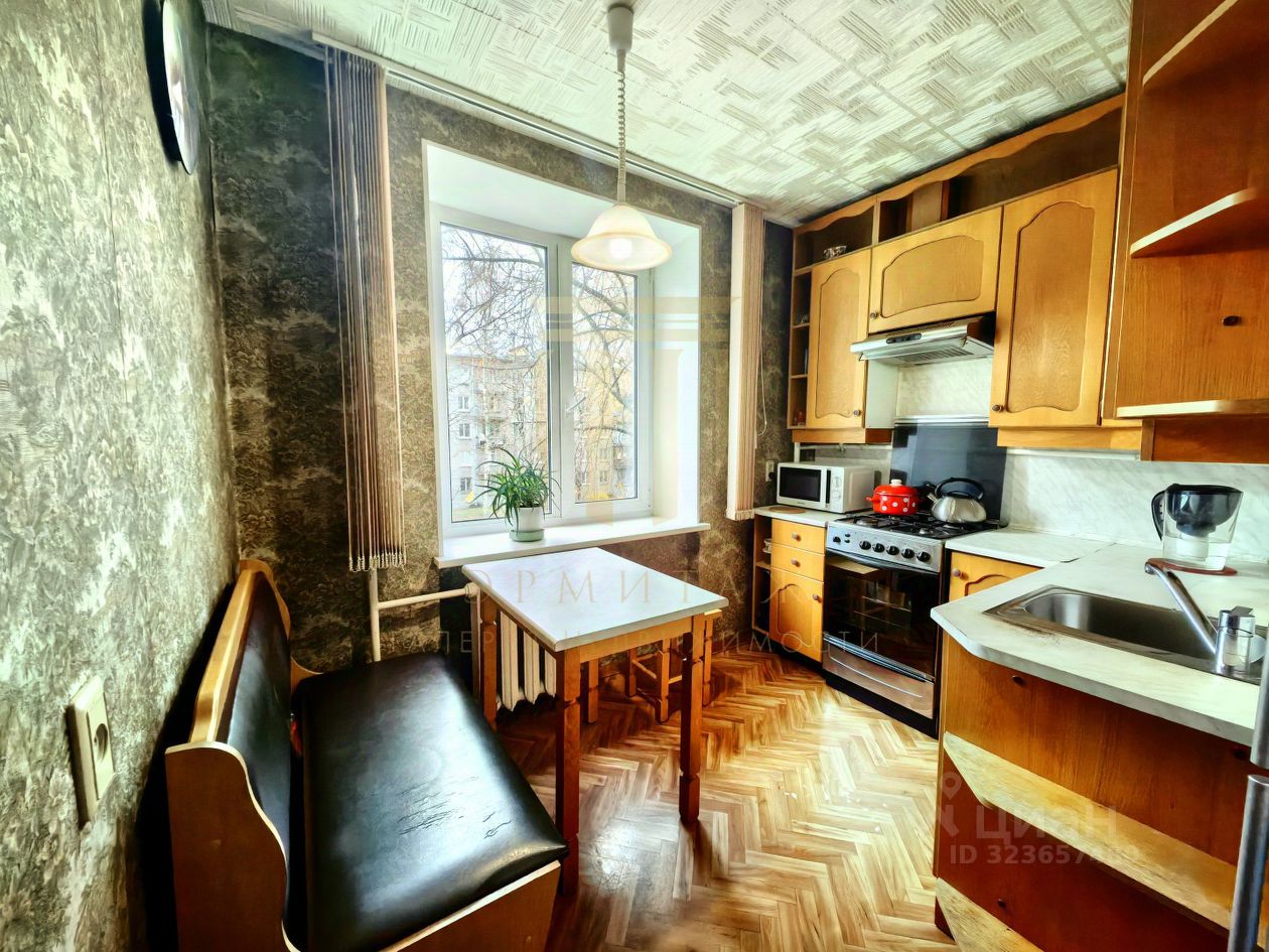 Продажа 3-комн квартиры на вторичном рынке Железноводская улица, 42