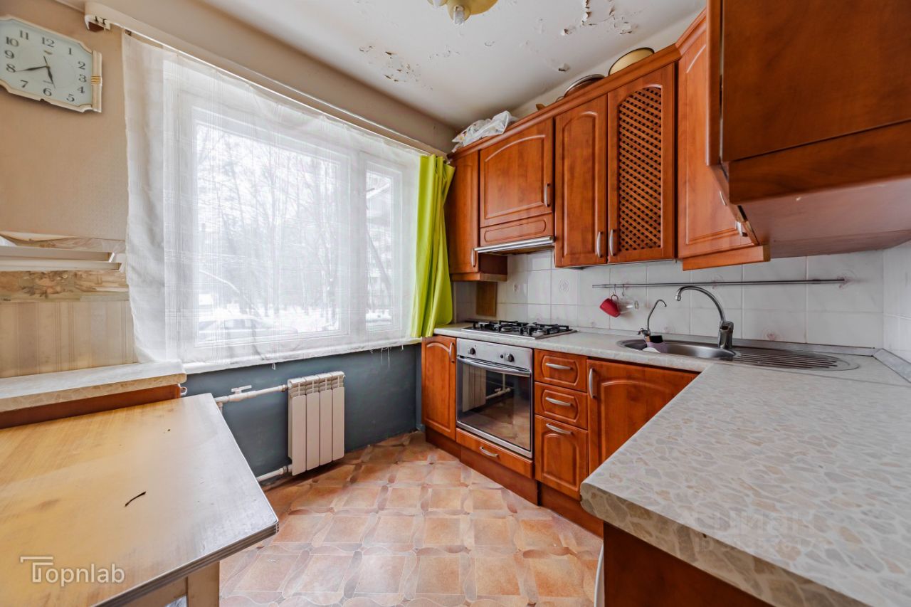 Продажа 4-комн квартиры на вторичном рынке улица Сикейроса, 21к1А