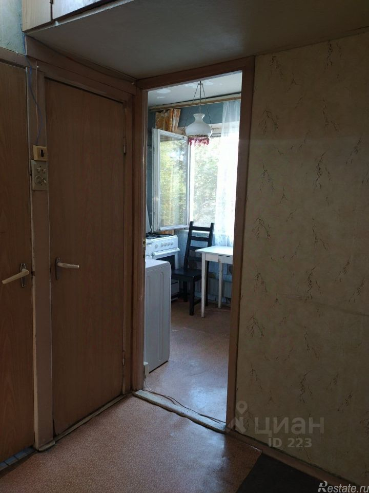 Аренда 2-комн квартиры на вторичном рынке Сапёрный проезд,  д. 11