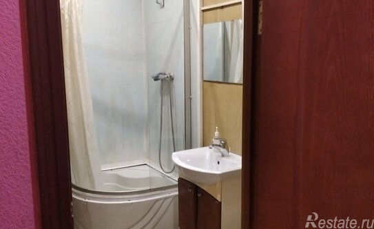 Аренда 3-комн квартиры на вторичном рынке Лоцманская улица,  д. 20