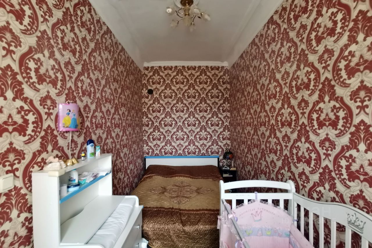 Продажа 3-комн квартиры на вторичном рынке Нарвский проспект, 27