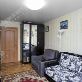 Продажа 1-комн квартиры на вторичном рынке ул Учительская,  д. 14