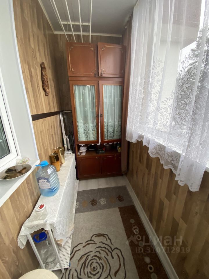 Продажа 2-комн квартиры на вторичном рынке Зеленоградский пгт, улица Зеленый Город, 4