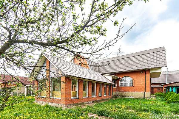 Продажа дома ЛМС, Соловьиная ул,  д. 14а