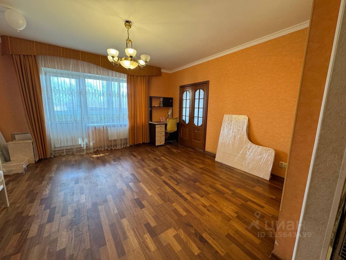 Продажа 3-комн квартиры на вторичном рынке Сергиев Посад, проспект Красной Армии, 238