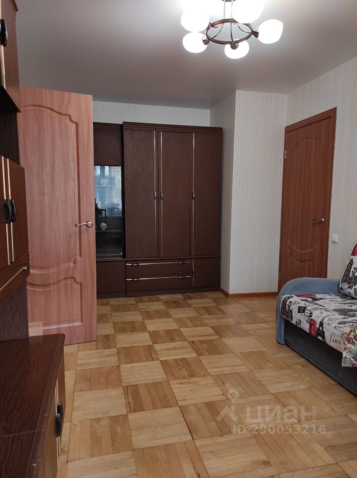 Аренда 2-комн квартиры на вторичном рынке улица Тамбасова, 19К6