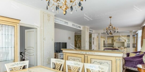 6-комн квартира улица Климашкина,  д. 17