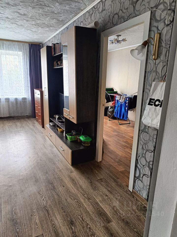 Продажа 3-комн квартиры на вторичном рынке Красное Село, проспект Ленина, 90