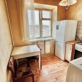 Продажа 2-комн квартиры на вторичном рынке Клин, Молодежный проезд,  д. 10