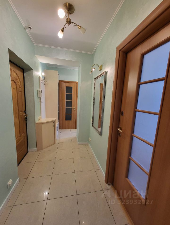 Продажа 2-комн квартиры на вторичном рынке улица Новый Арбат, 16