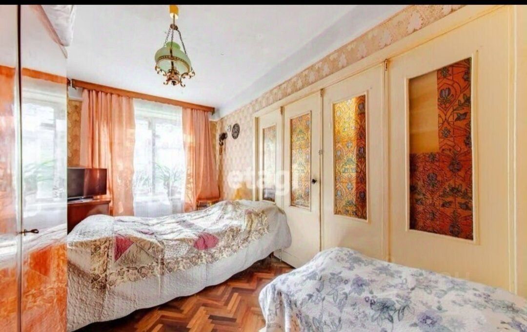 Продажа 2-комн квартиры на вторичном рынке проспект Космонавтов, 19К2
