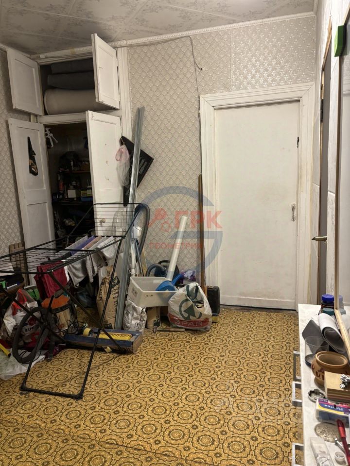 Продажа 2-комн квартиры на вторичном рынке Кутузовский проспект, 76