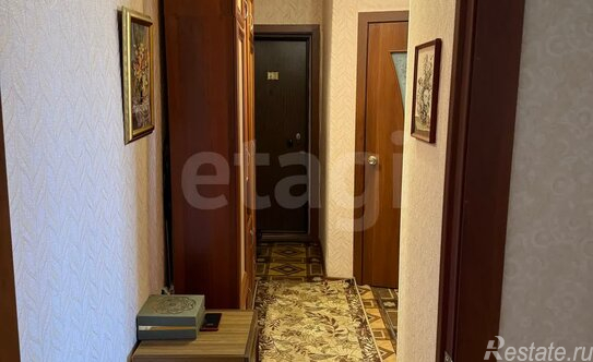 Продажа 3-комн квартиры на вторичном рынке Ломоносов г, Швейцарская ул,  д. 16 к1