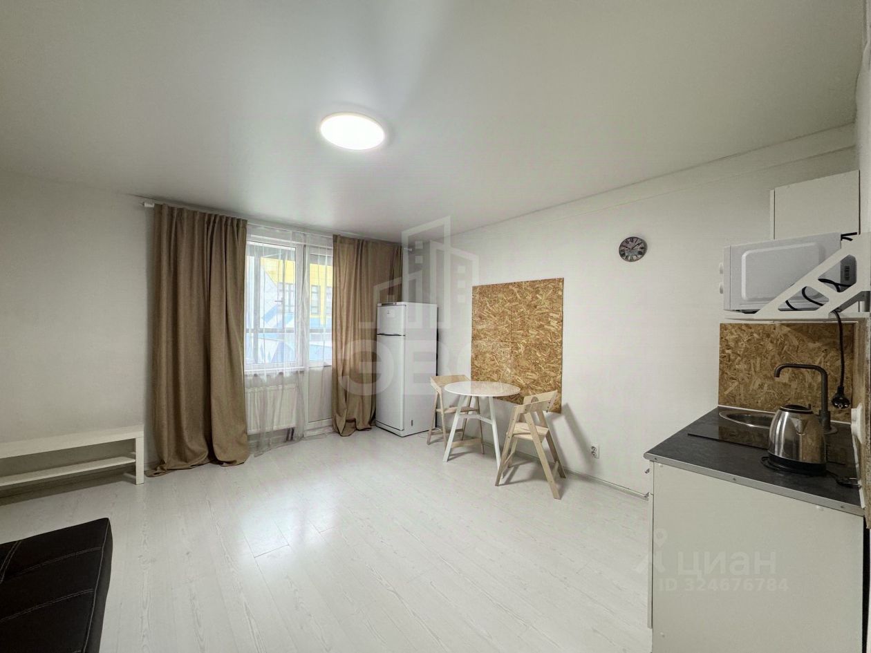 Аренда 1-комн квартиры на вторичном рынке улица Вадима Шефнера, 12к1