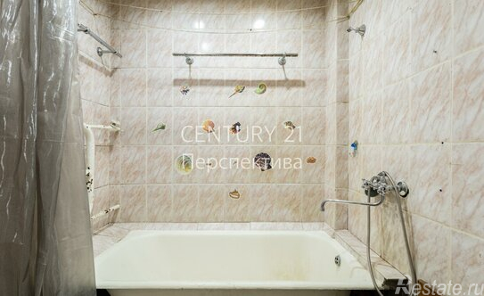 Продажа 1-комн квартиры на вторичном рынке Красная горка, Комсомольская улица,  д. 9