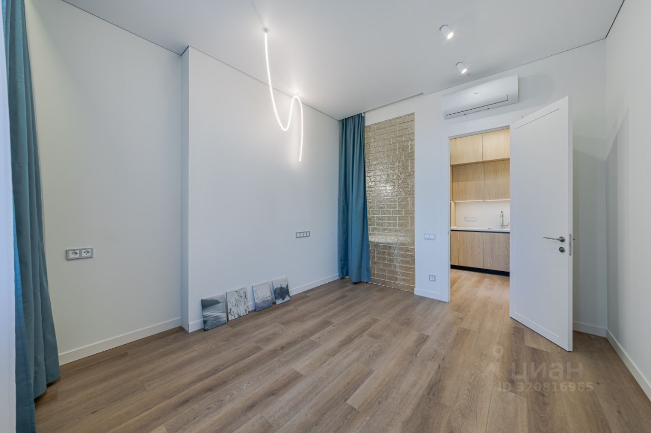 Продажа 2-комн квартиры на вторичном рынке Новоалексеевская улица, 16к2