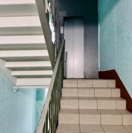 Продажа 1-комн квартиры на вторичном рынке ул Апрельская,  д. 5