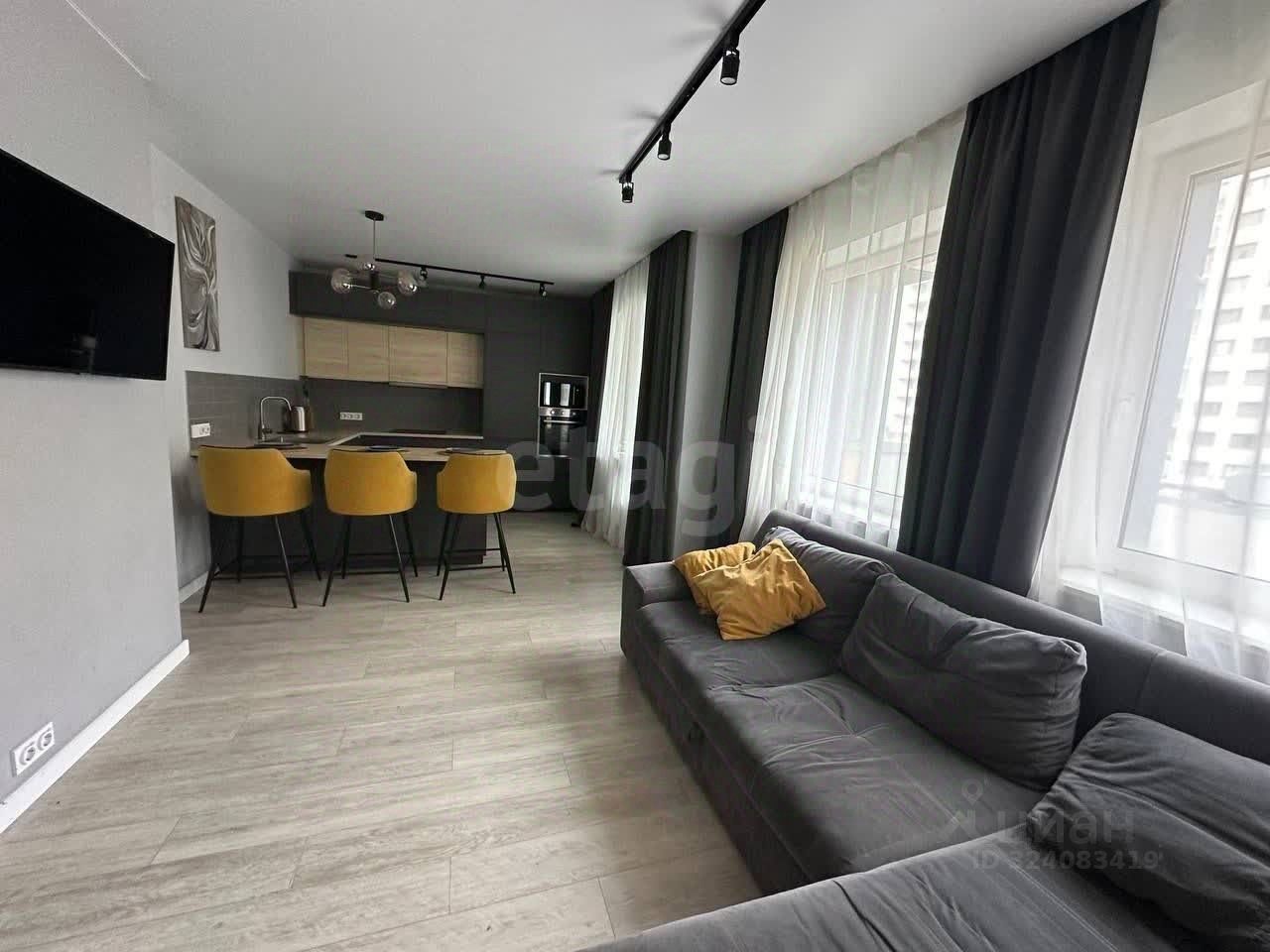 Продажа 3-комн квартиры на вторичном рынке улица Среднерогатская, 13к1