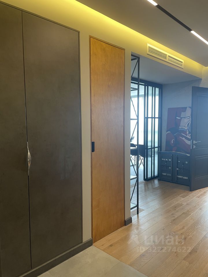 Продажа 4-комн квартиры на вторичном рынке Флотская улица, 7к1