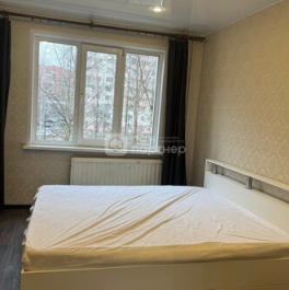 Продажа 3-комн квартиры на вторичном рынке Маршала Захарова ул,  д. 30,  к. 1