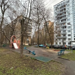 Продажа 1-комн квартиры на вторичном рынке ул Знаменская,  д. 39