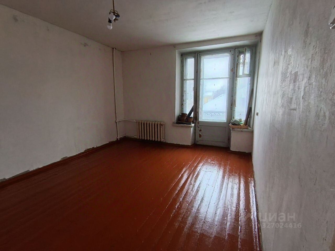 Продажа 2-комн квартиры на вторичном рынке Пикалево г., улица Советская, 28