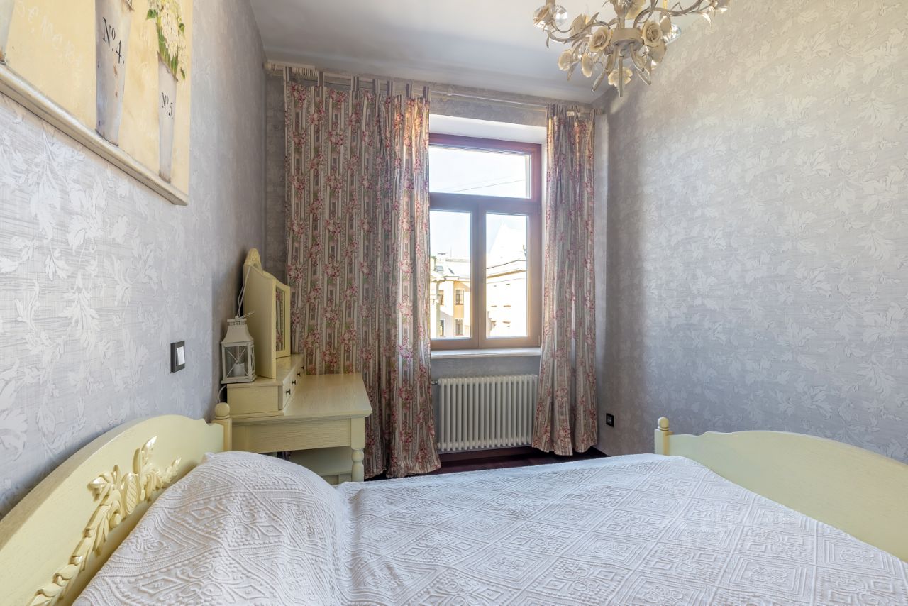 Аренда 2-комн квартиры на вторичном рынке Фурштатская улица, 27