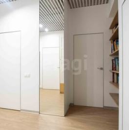 Продажа 3-комн квартиры на вторичном рынке Московский пр-кт,  д. 79