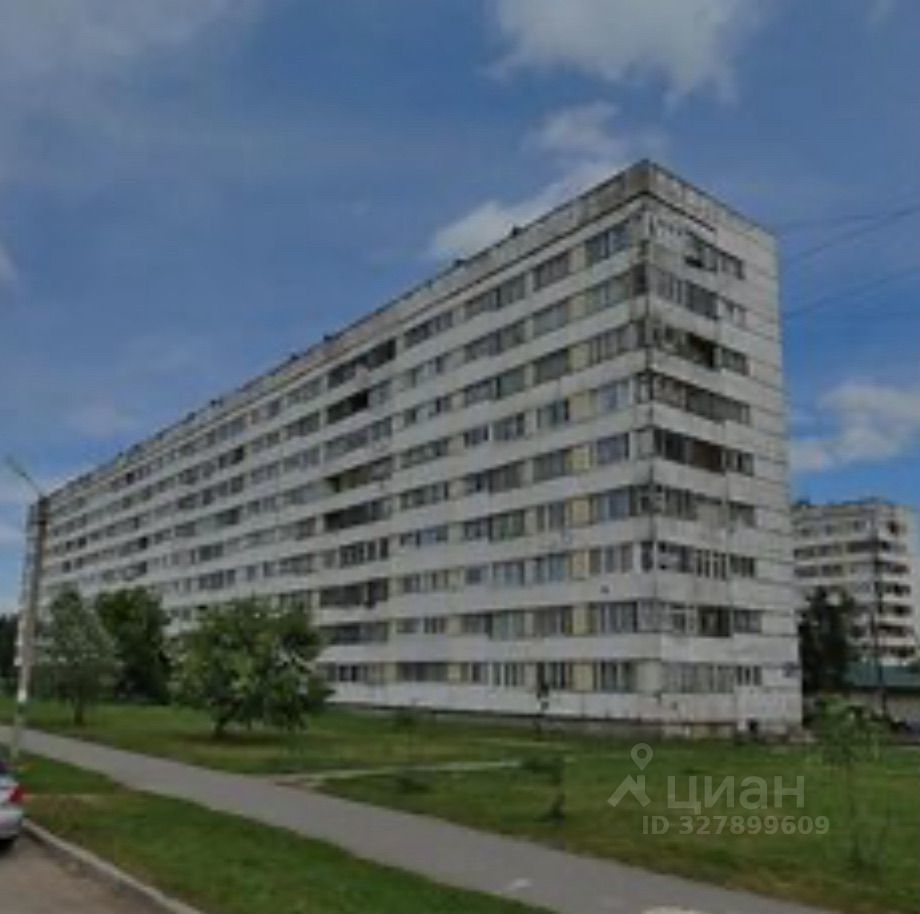 Продажа 2-комн квартиры на вторичном рынке Коммунар г., улица Садовая, 12