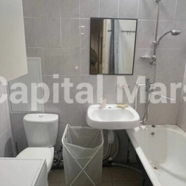 Аренда 2-комн квартиры на вторичном рынке улица Адмирала Лазарева,  д. 63