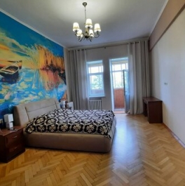Продажа 2-комн квартиры на вторичном рынке Соколиной Горы 5-я ул,  д. 12