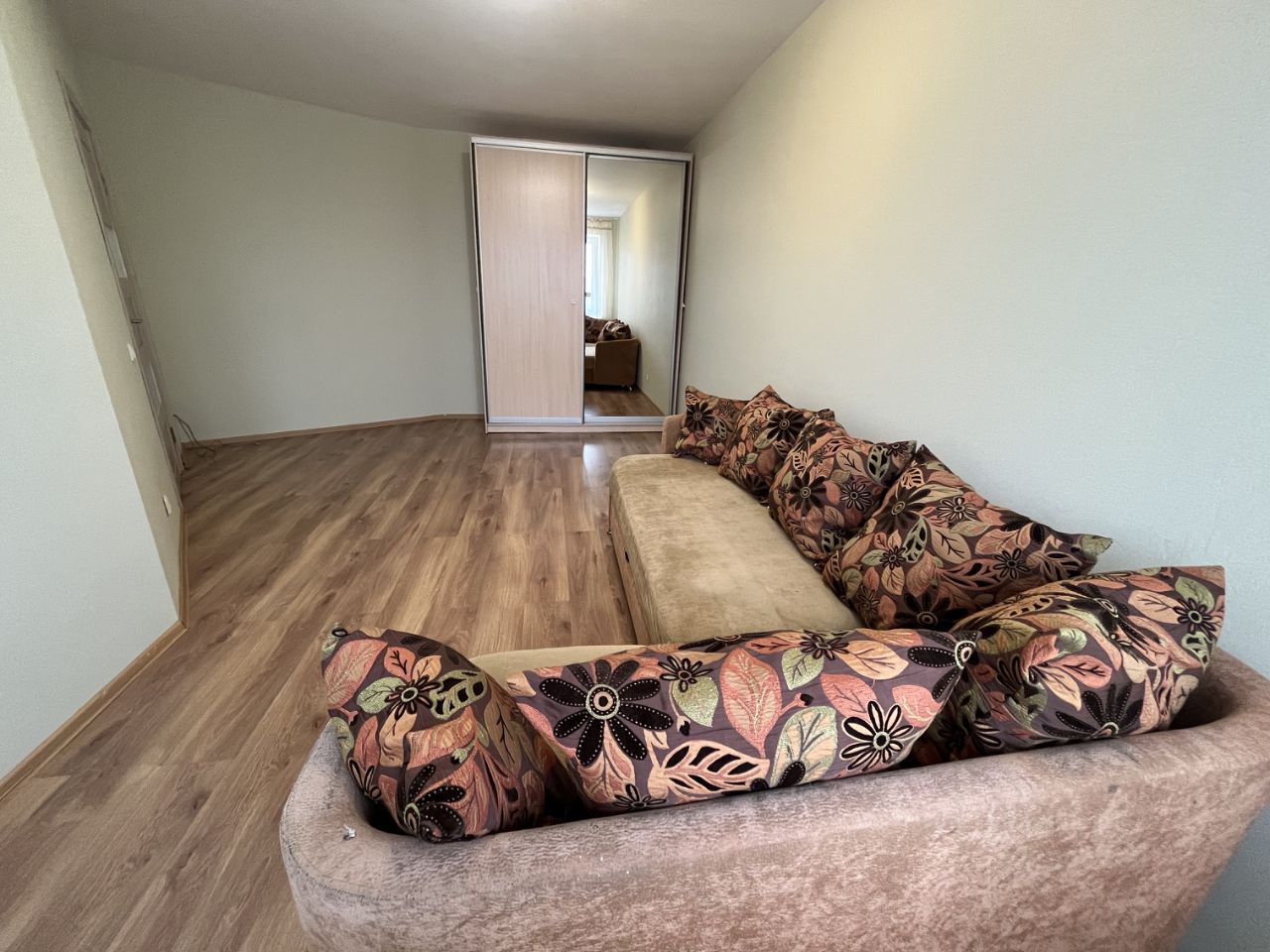 Продажа 1-комн квартиры на вторичном рынке Мурино, улица Шоссе в Лаврики, 57к1