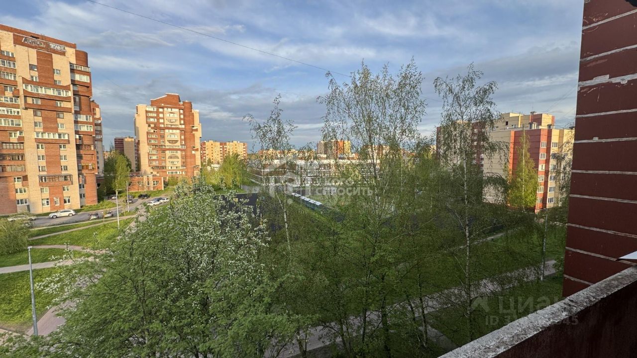 Продажа 1-комн квартиры на вторичном рынке Петергоф, Чебышевская улица, 9