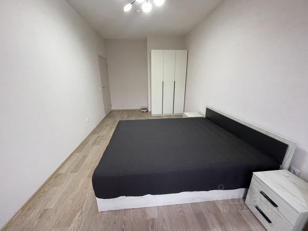 Аренда 3-комн квартиры на вторичном рынке Мурино, улица Шоссе в Лаврики, 78к3