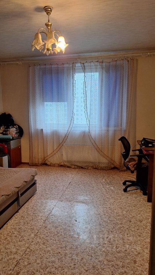 Продажа 2-комн квартиры на вторичном рынке Изюмская улица, 47к3