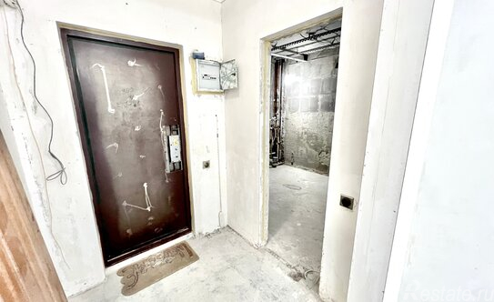 Продажа 3-комн квартиры на вторичном рынке Скобелевская улица,  д. 21